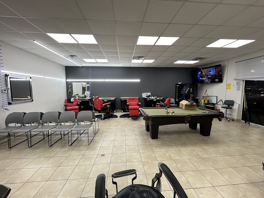Buzzn Cuts Barber Shop view 4
