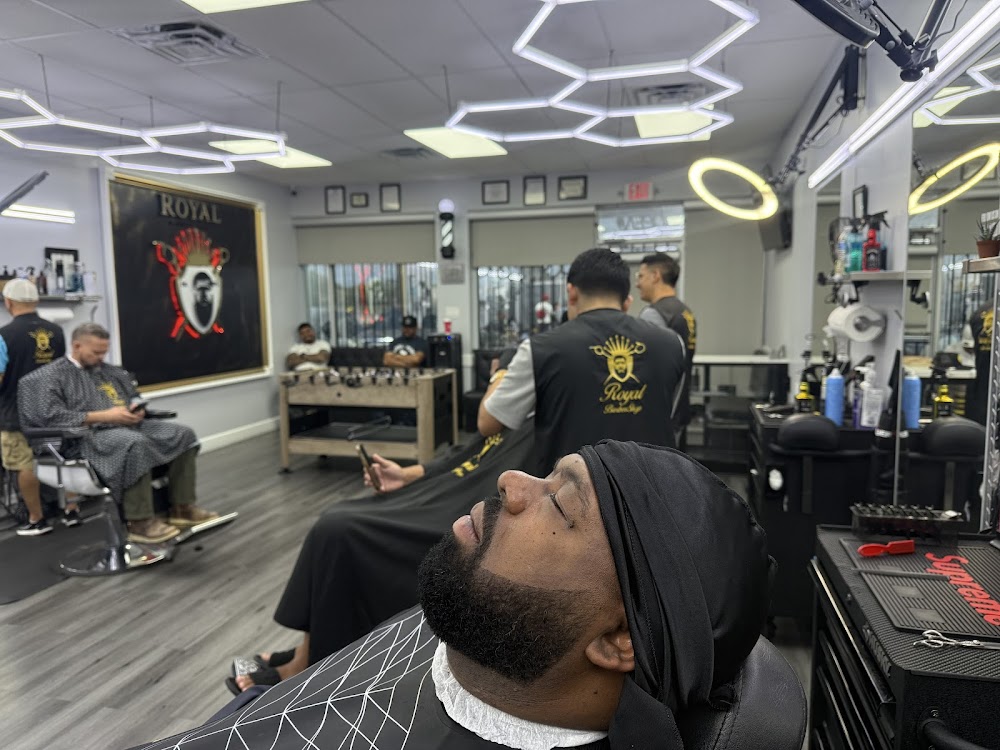 Royal Barbershop view 5