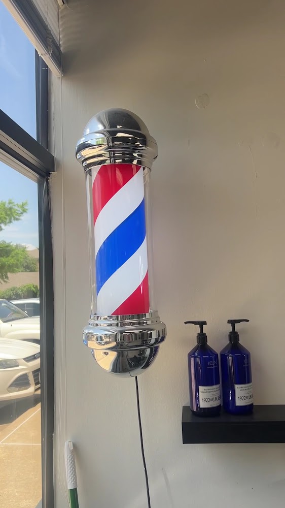 Luxe Lounge Barbershop view 3