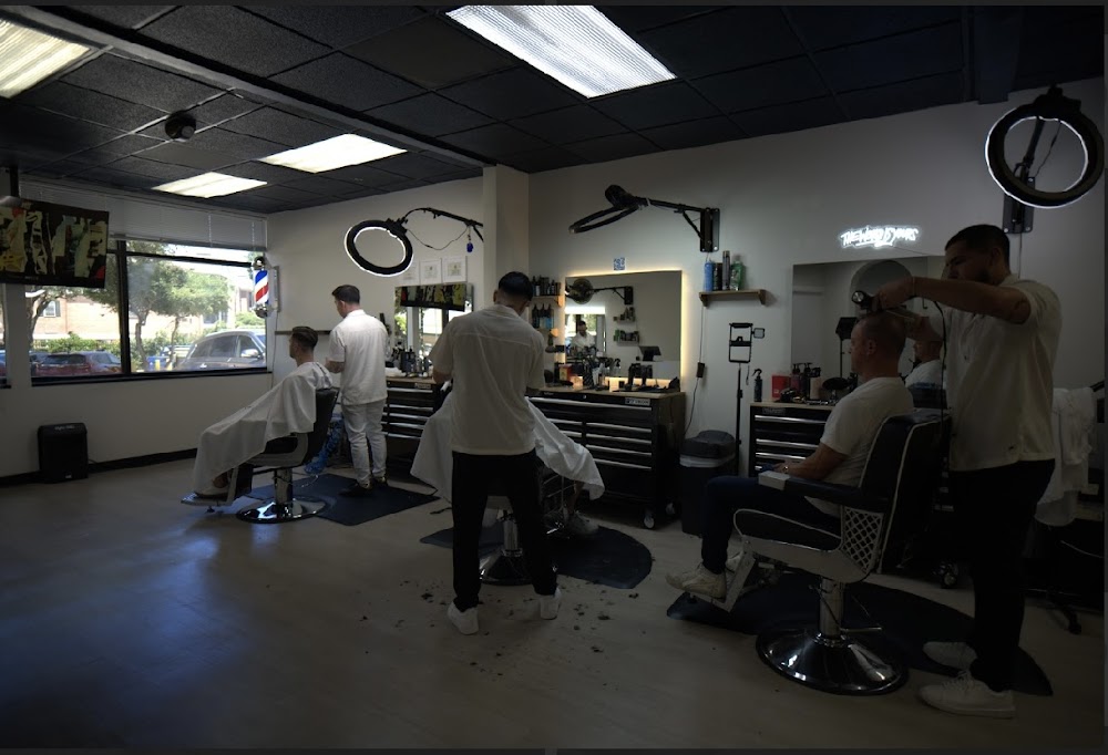 Luxe Lounge Barbershop view 4