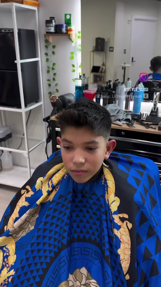 Luxe Lounge Barbershop view 5