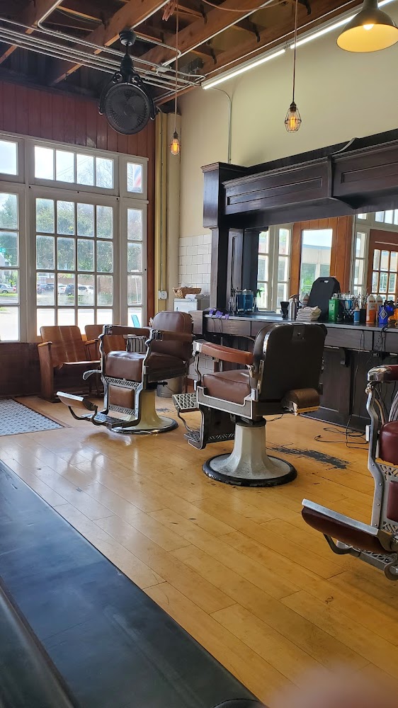 Cutthroat Barbers - Houston Barbershop - Haircut for Men view 4
