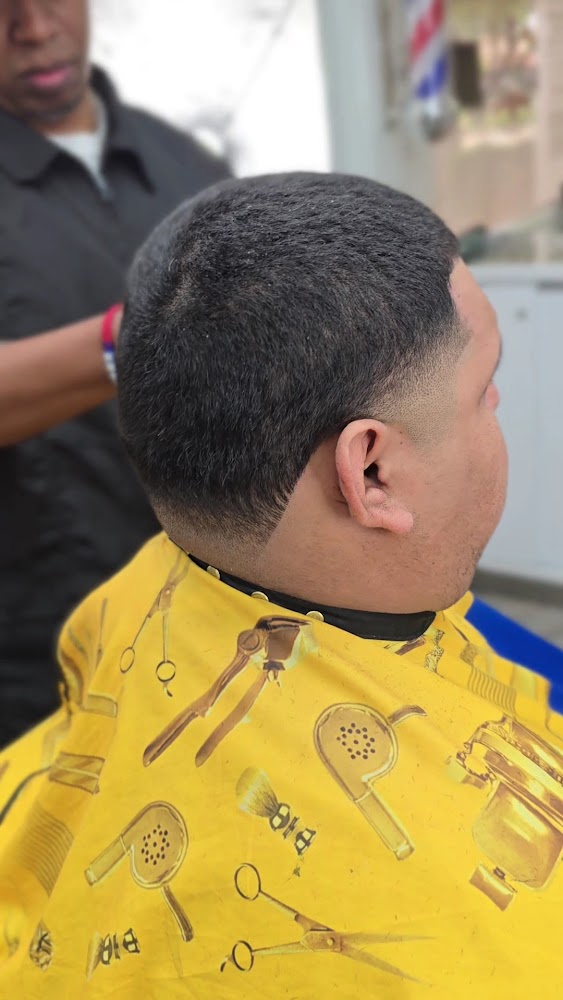 Deiner's Deep Cutz On The Go view 4
