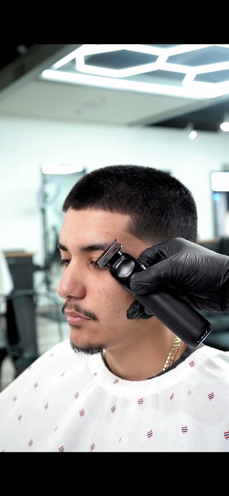 RZN REASON Barbershop view 4