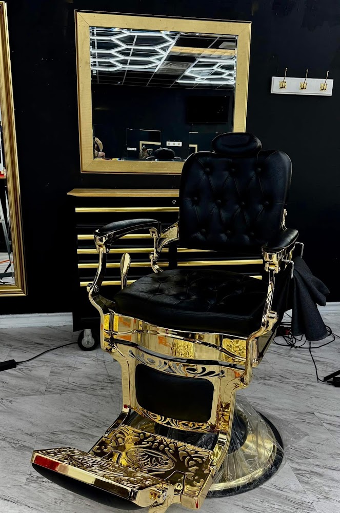 Royal Kingz Barbershop view 5