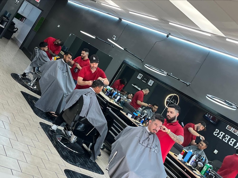 Wow-Look Barber shop view 5