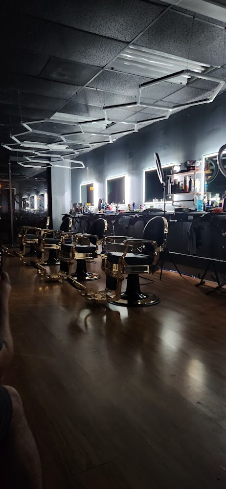 Gentlemens barbershop view 2