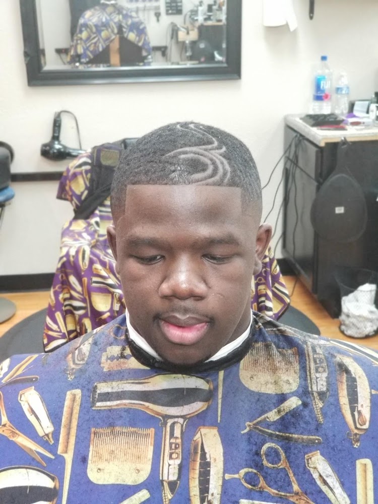 Headliners Barber Shop view 5