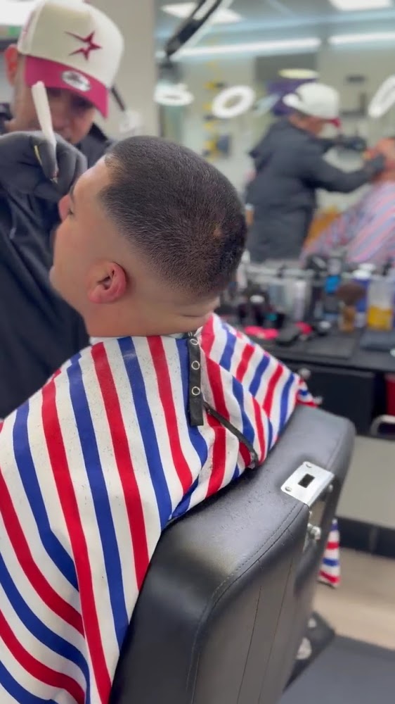 All Pro’s Barbershop view 3