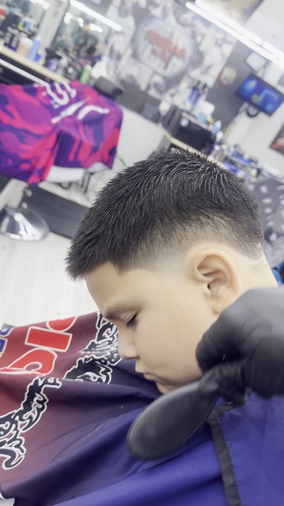 Pichi barbershop view 4