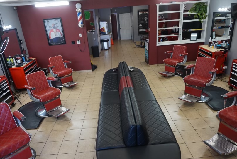 1Hunnid Barber Shop view 3