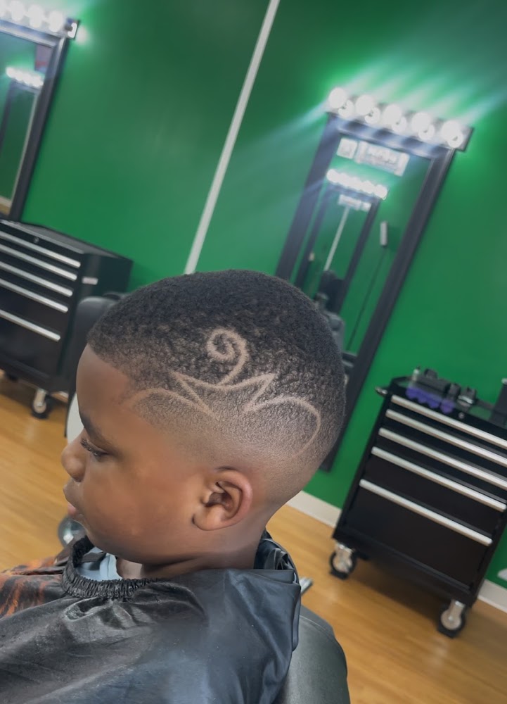 1st & 10 Barber Shop view 4