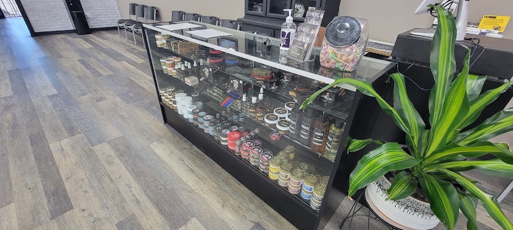 212 Barber Lounge view 4
