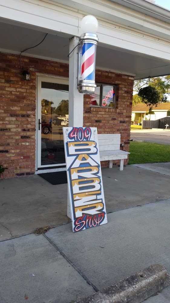 409 Barbershop view 3