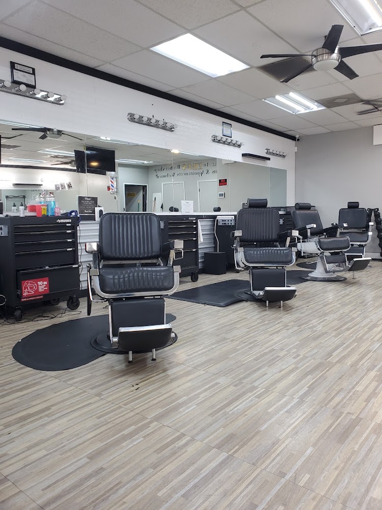 6BES Barbershop/ Barberia WALKINS ONLY!! primary photo