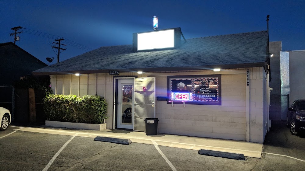 951 Barbershop view 4
