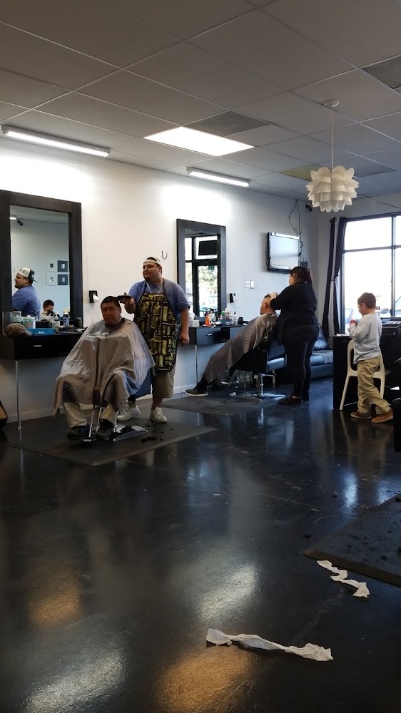 A & M Barber and Beauty view 4