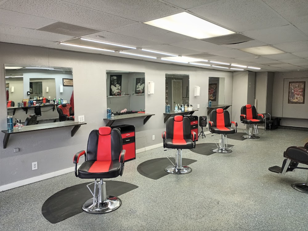 A&R Gentlemen's Barbershop view 2