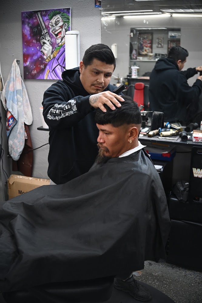A&R Gentlemen's Barbershop view 5
