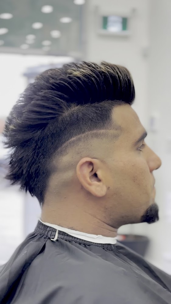 Ajeet Mundan & Barber Shop view 2