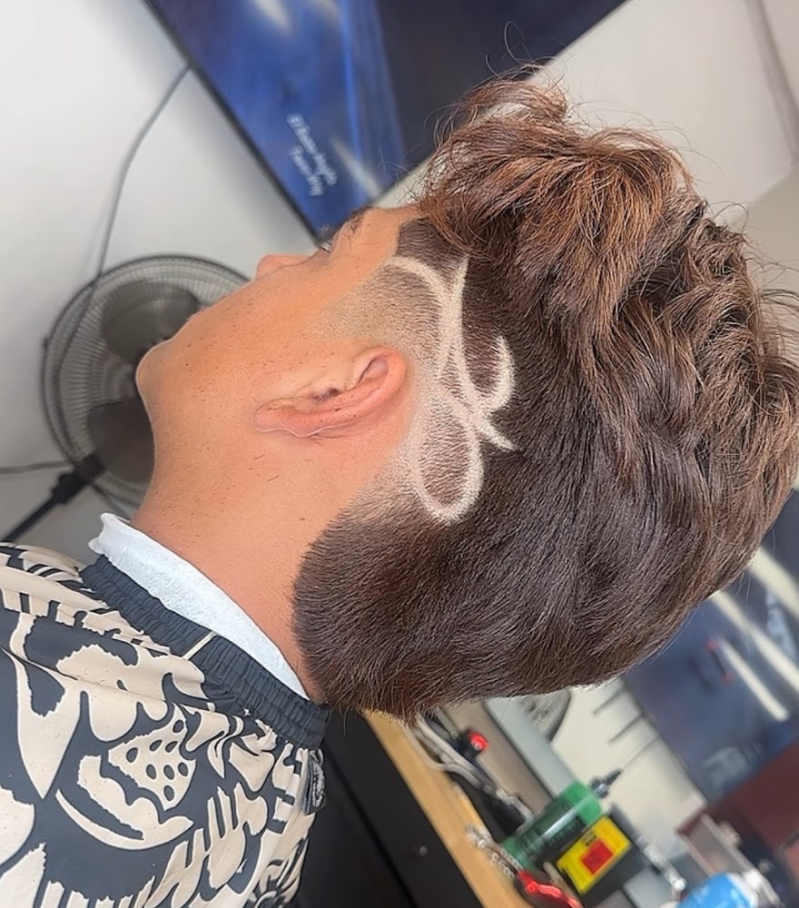 Alex’s Barbershop view 3