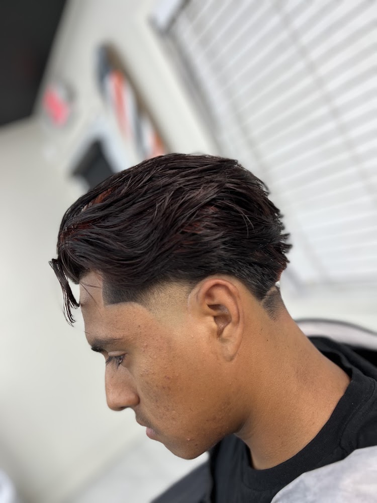 all hustle barbers co view 5