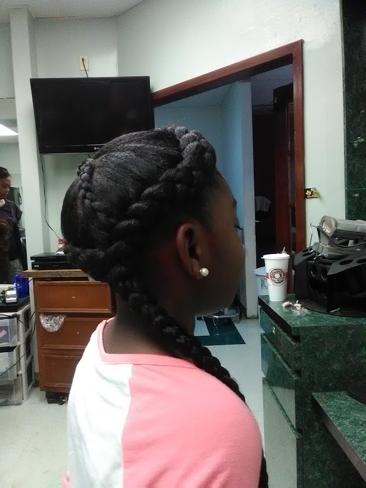 Art's Barber & Styling Salon view 3