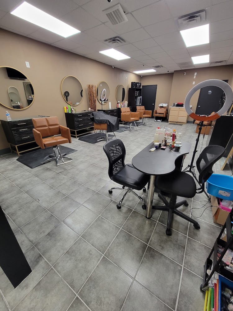 B.O.S.S Barber & Beauty Headquarters #1 view 3