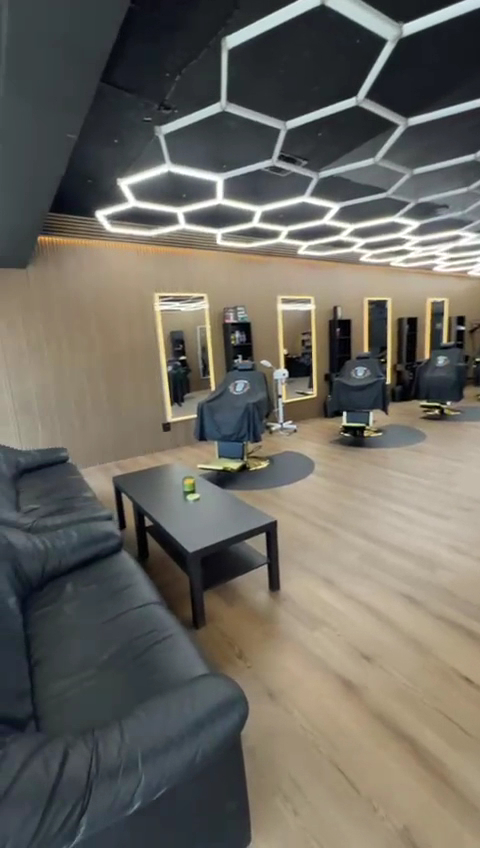 Babylon Barbershop view 2