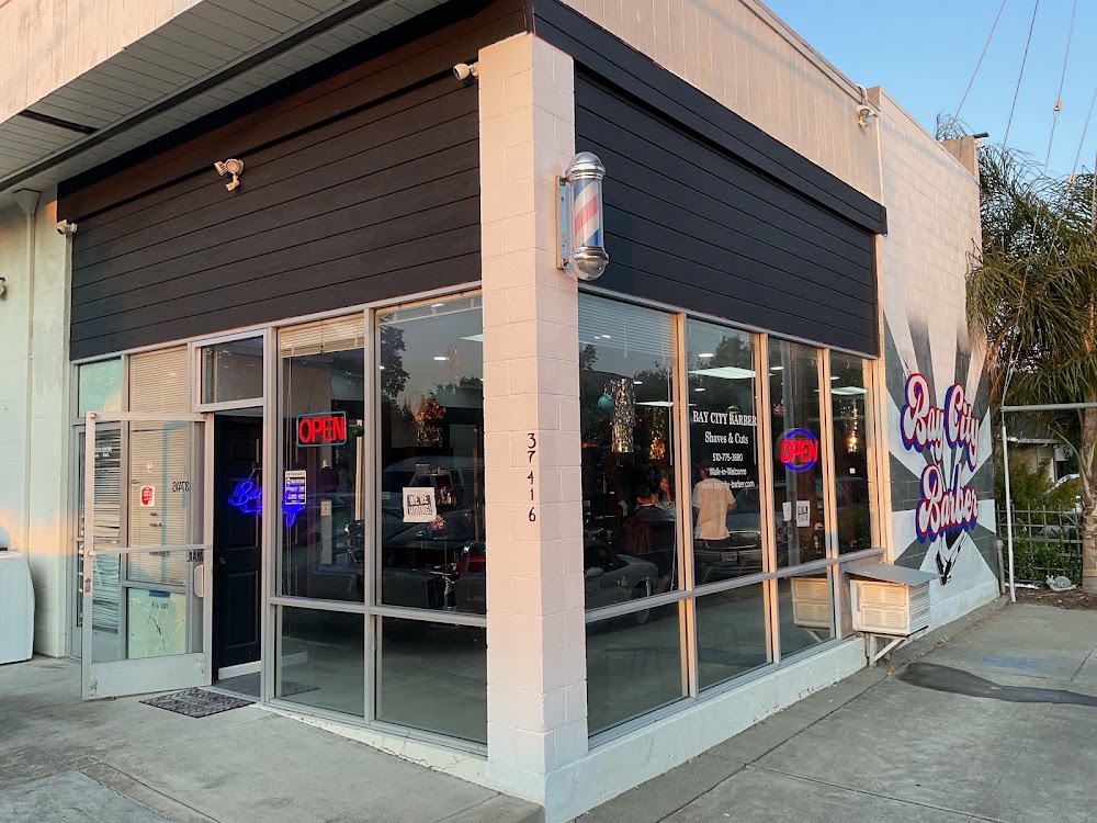 Bay City Barber view 3