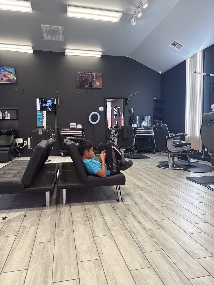 Beauty Barber view 2