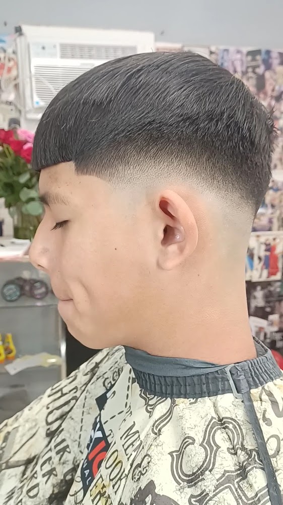 beauty & the blade hair studio view 2
