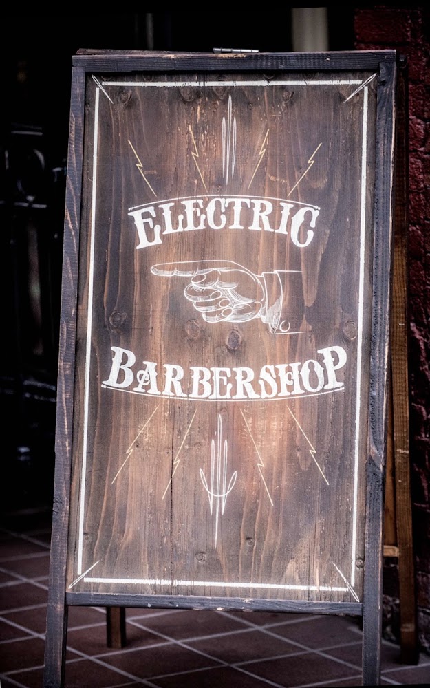 Black Lantern Barber Co view 5