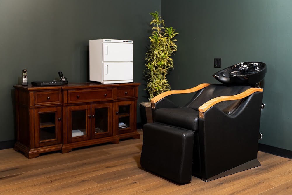 Black Owl Barber Co. view 5