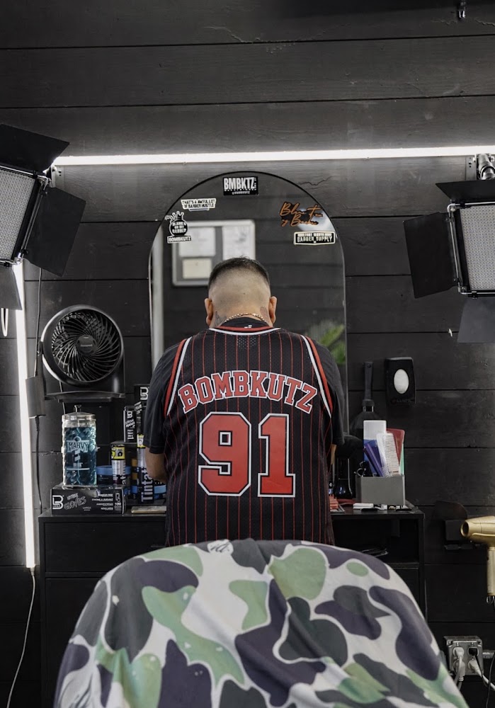 Bombkutz Barber Shop view 5