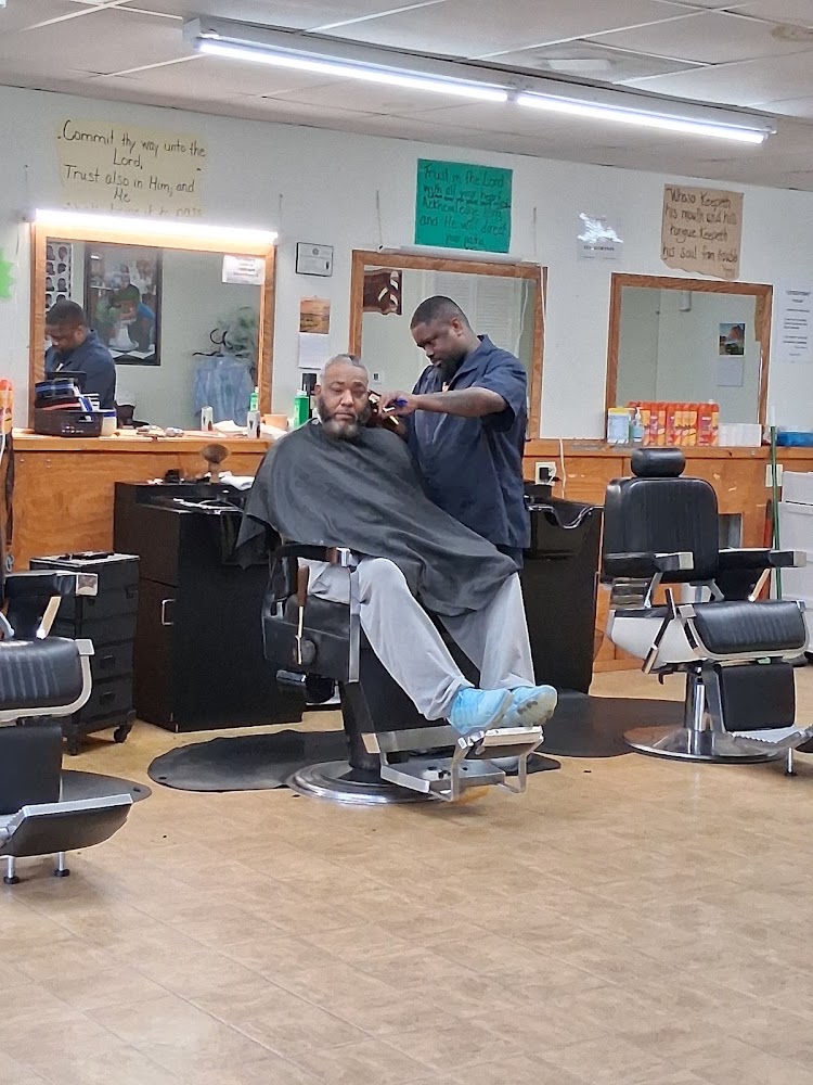 Braxton's Barber Shop primary photo