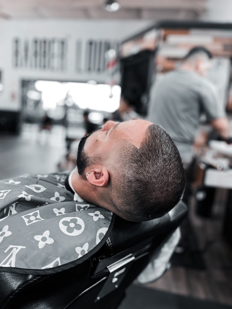 Cali's Finest Barbershop view 5