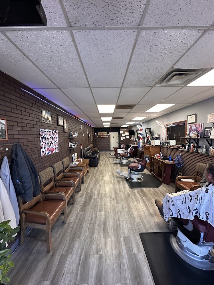 Castle Hills Barber Shop Est. 1967 view 2