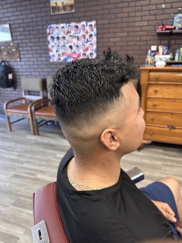 Castle Hills Barber Shop Est. 1967 view 5