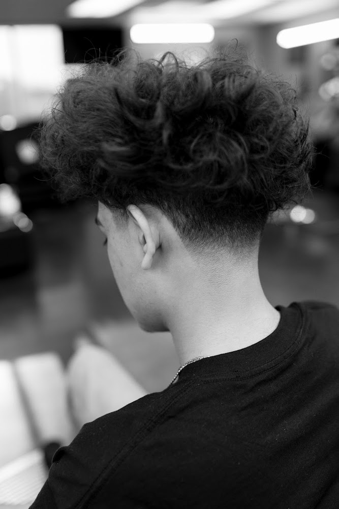 Caveman The Barber view 5