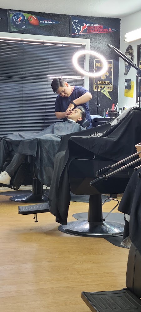 Chino's Barbershop view 3