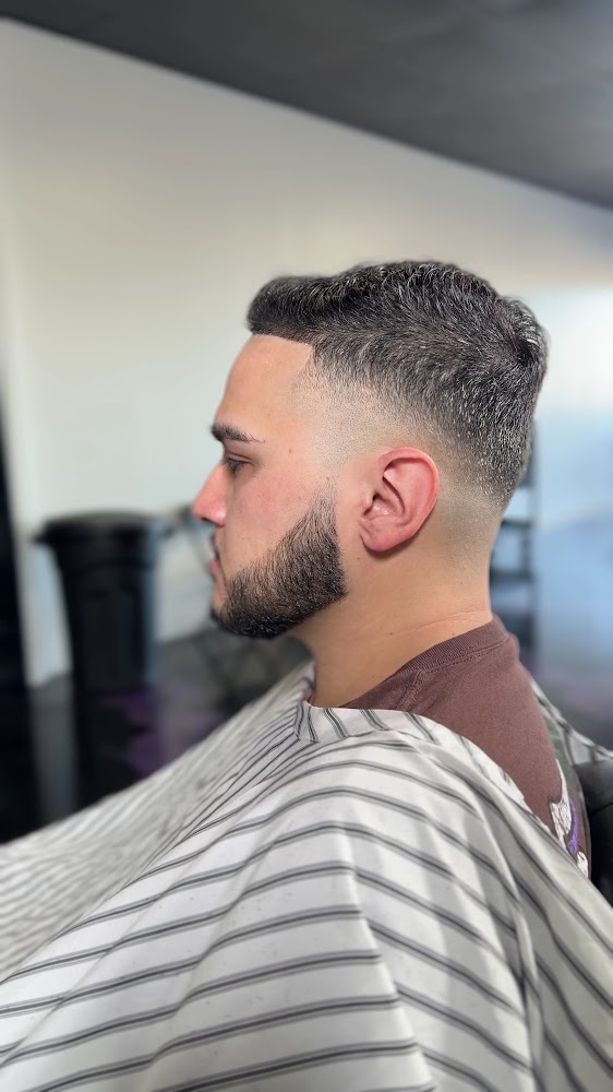 Choppaholix barbershop view 4