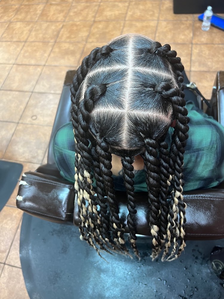 Chuck's World Class Barber Shop & Salon view 3