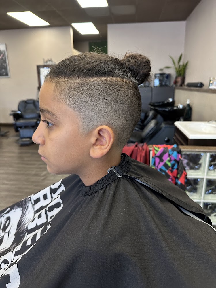 City Male Barbershop view 4