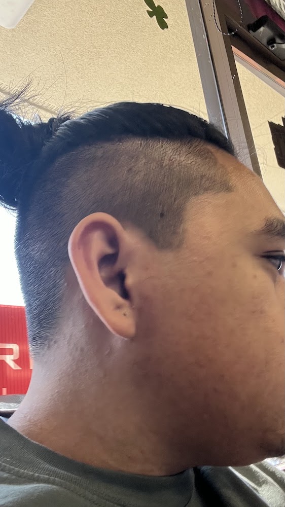 City Male Barbershop view 5