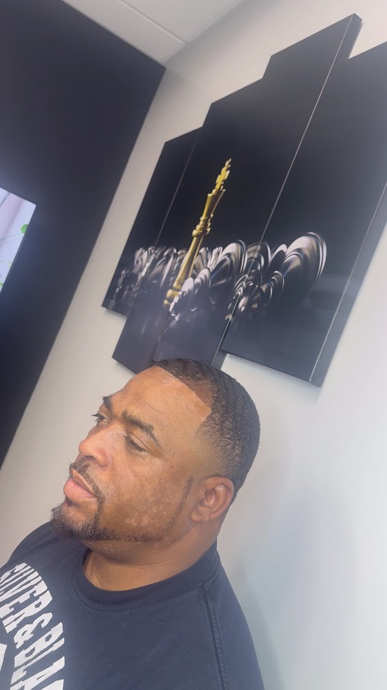 Cliff’s Savage Cutz view 4