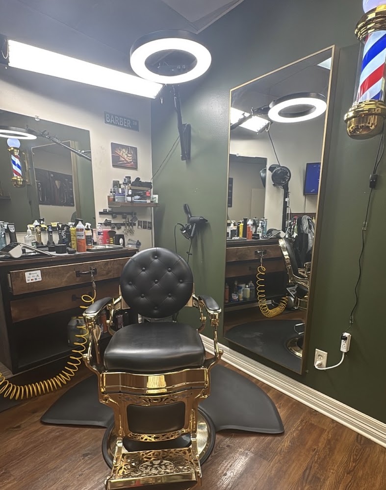 Clipper Hands Barbershop view 3