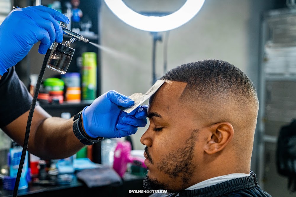 Coiffures Barbershop & Salon WALK-INS WELCOME view 4