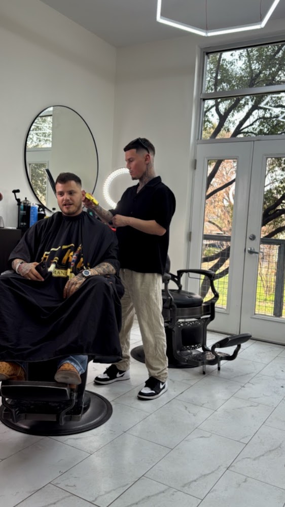 Colt The Barber primary photo