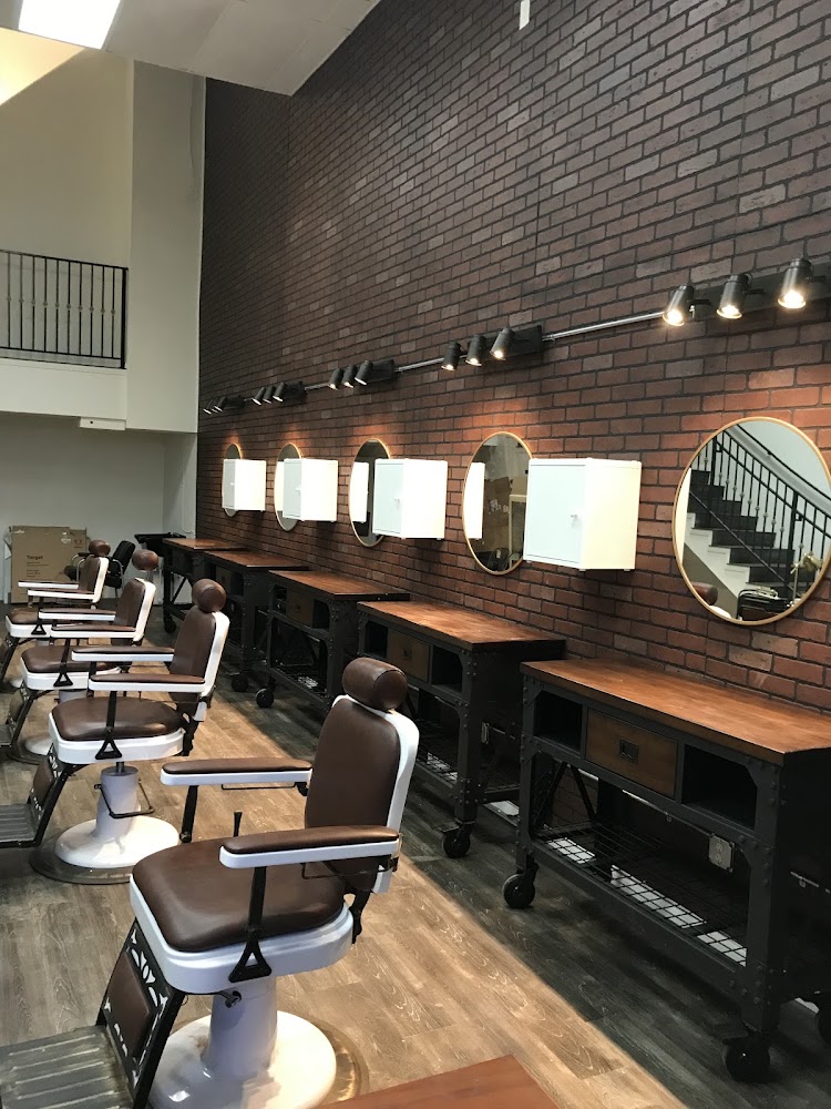 Commonwealth Barbershop view 2